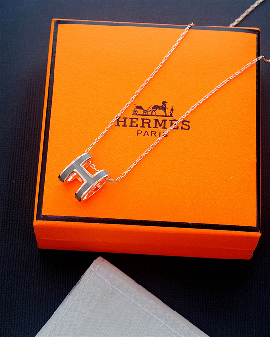 Hermes Nacklace 011